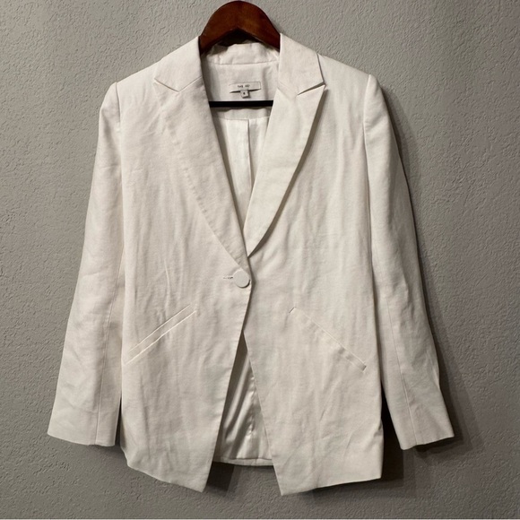 Women's The Sei White Blazer - Picture 2 of 7